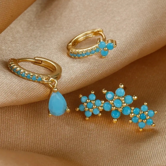 NEW! Vintage Style Dainty Floral Hoop & Stud Earrings Set – Lightweight Faux Tur - Picture 9 of 9